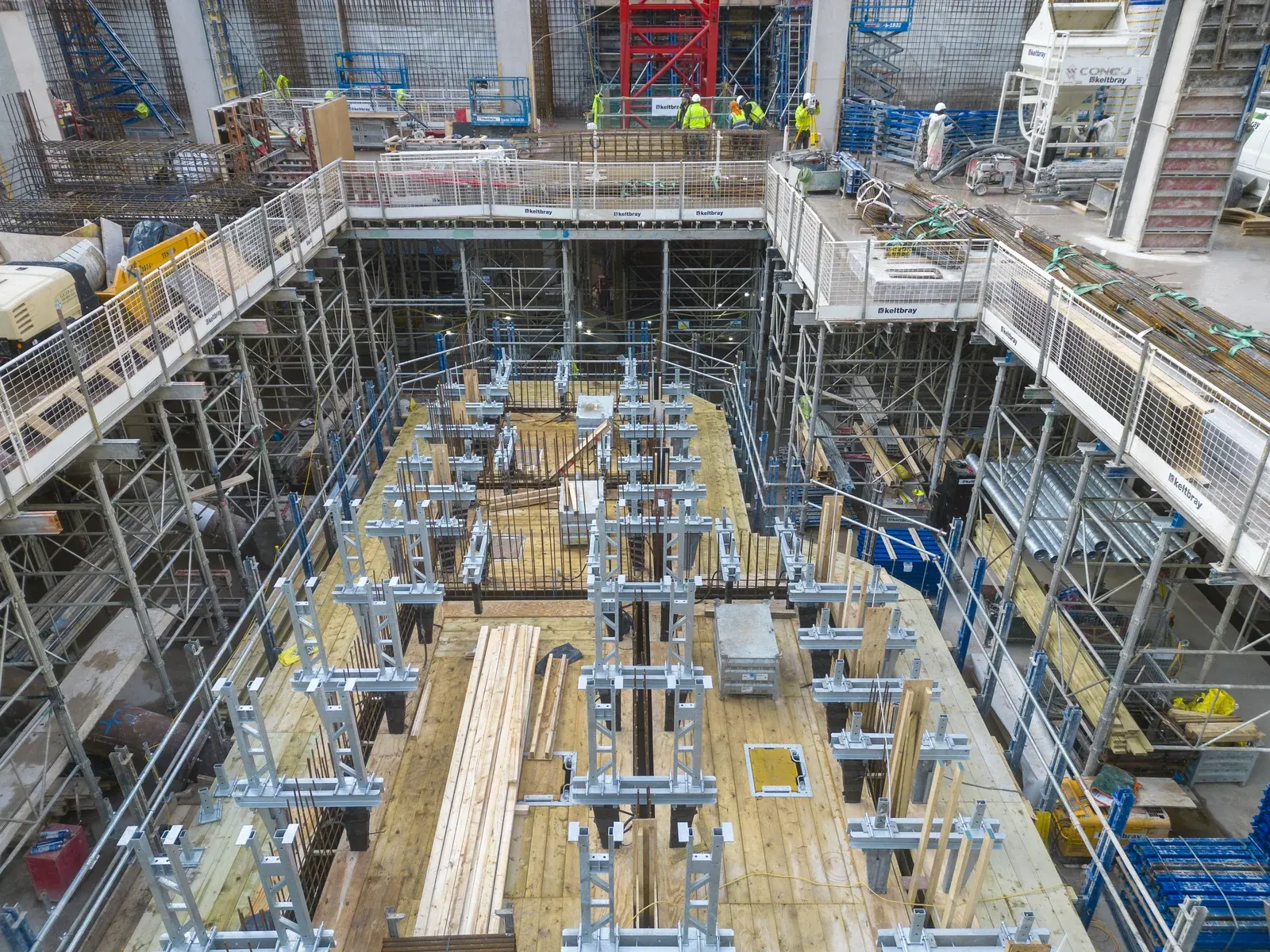 2 Aldermanbury Square · construction photograph