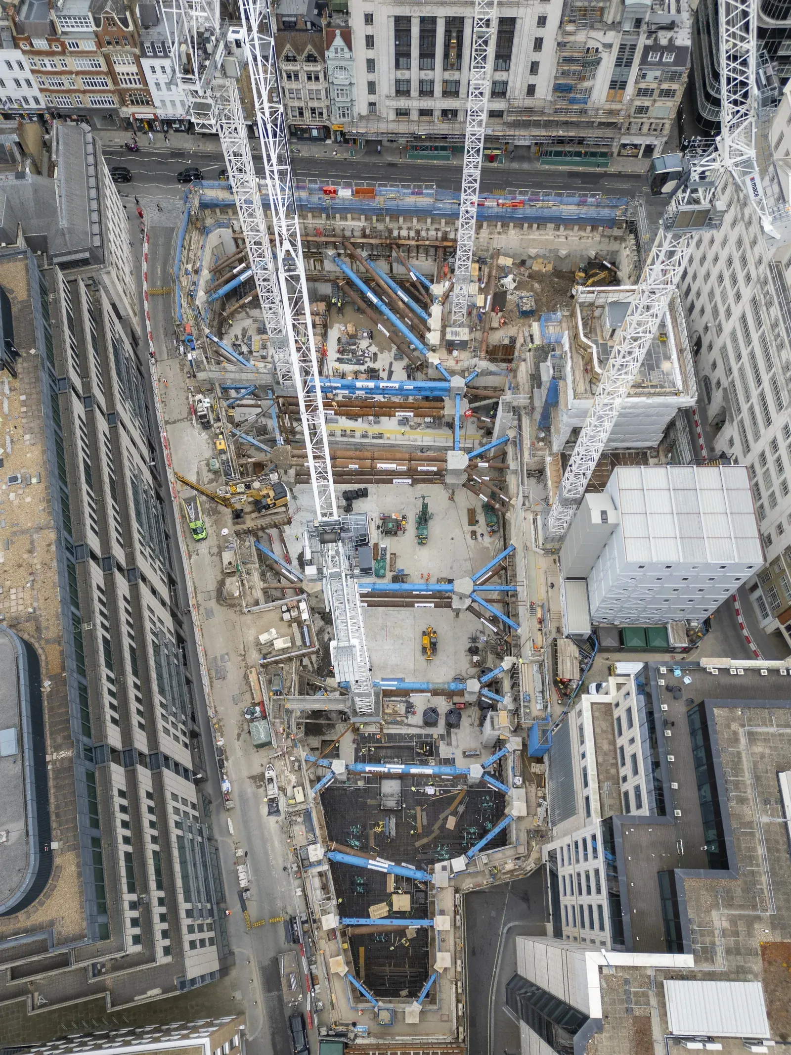 Salisbury Square · construction photograph