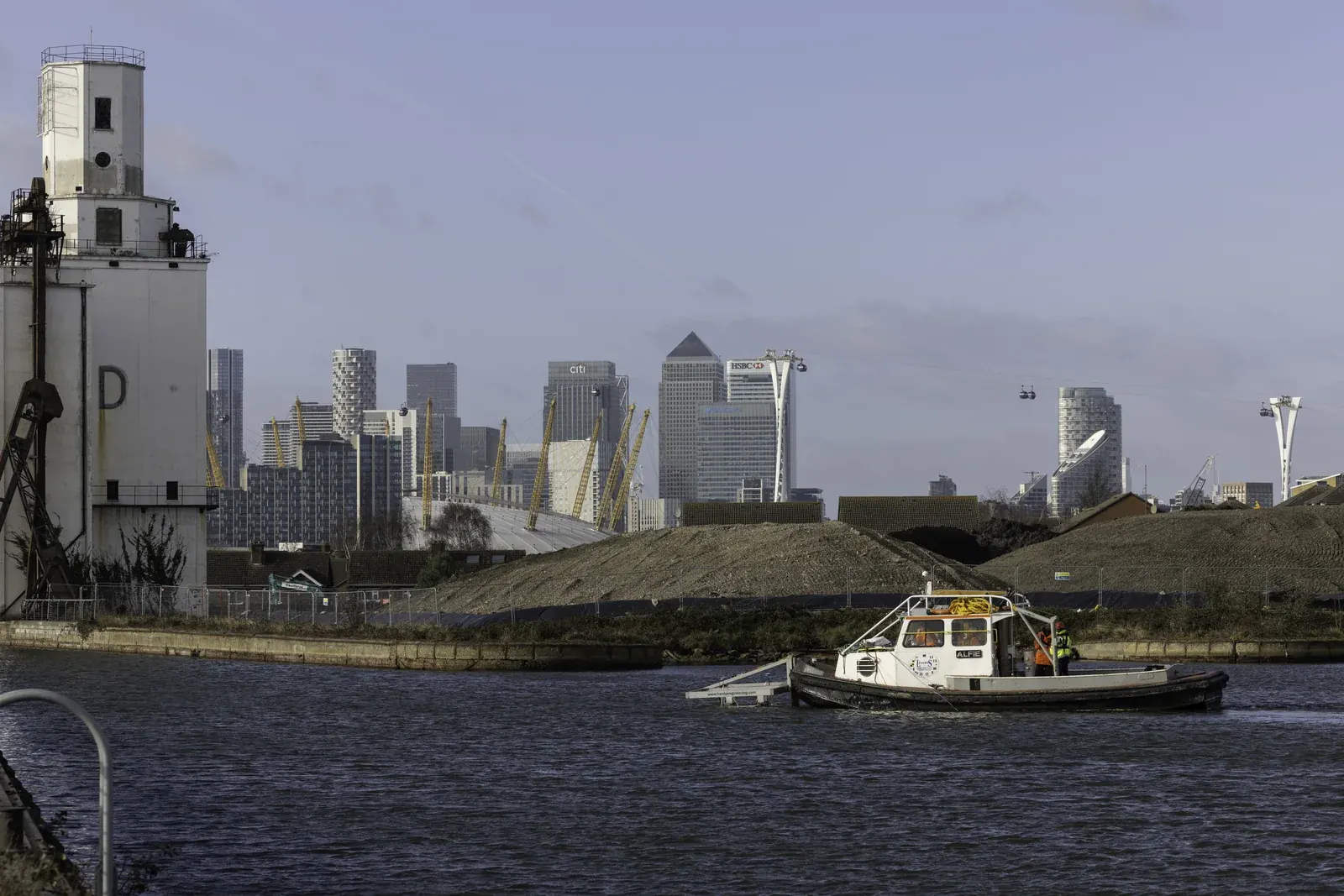 Silvertown - Dock infill · construction photograph