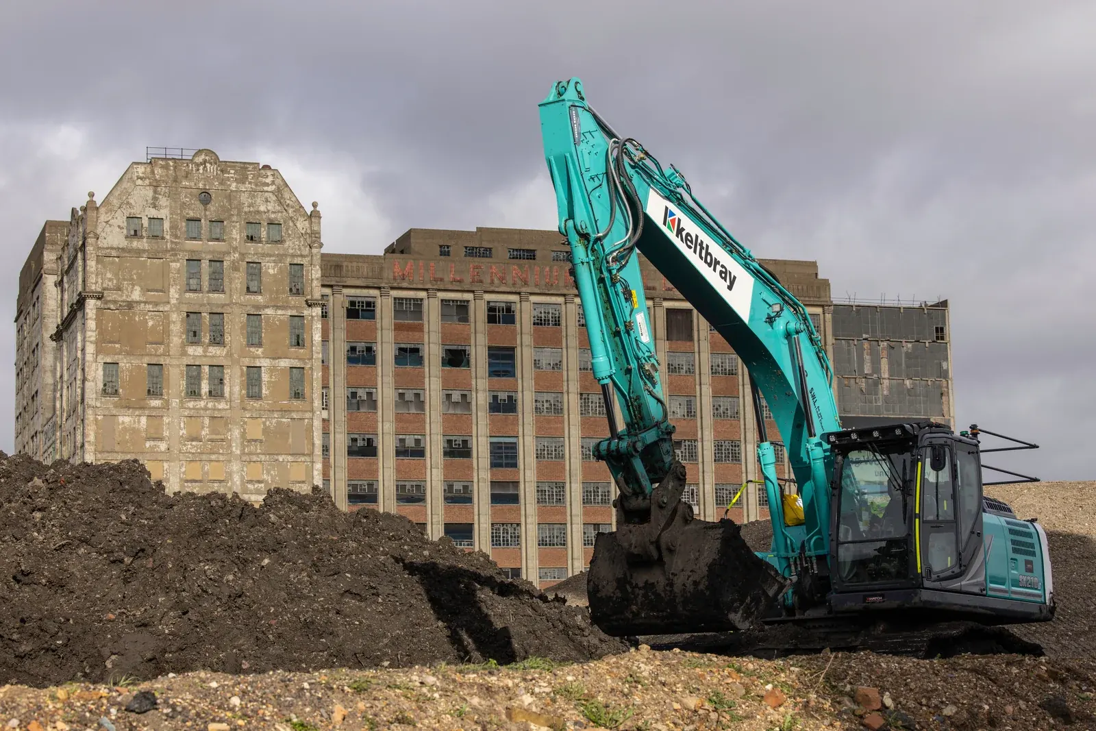 Silvertown - Dock infill · construction photograph